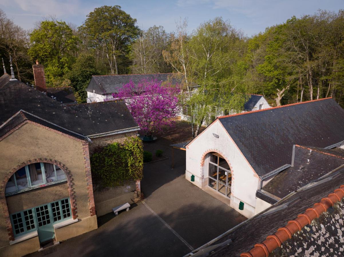 Institut Bois Robert Hotel Becon-les-Granits Bagian luar foto